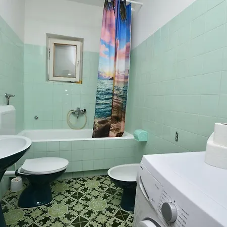 Apartment Josko Primosten